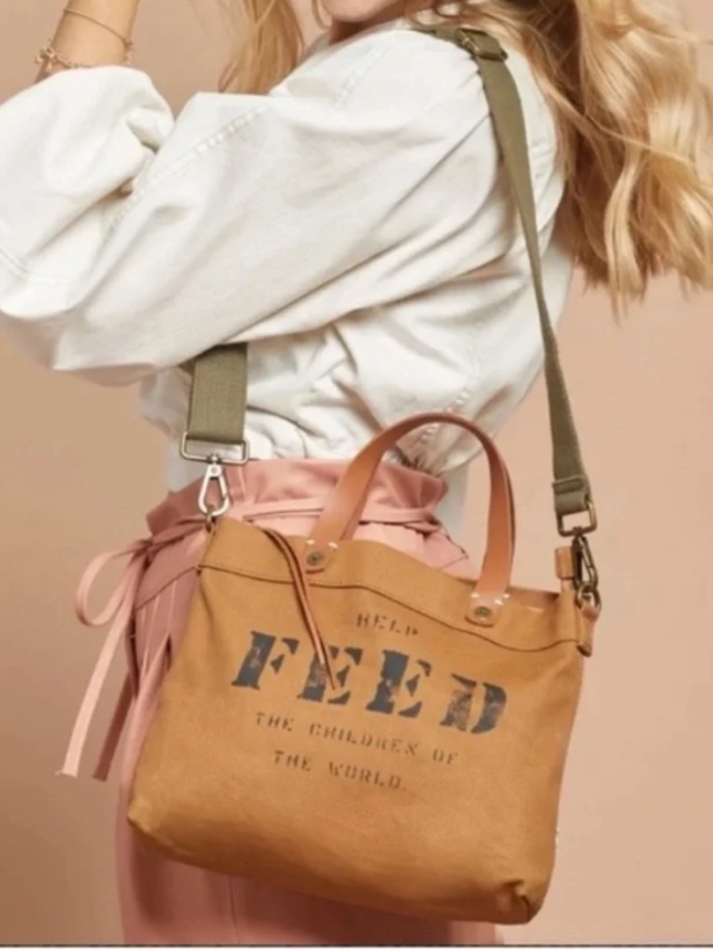 Feed Bag Eleanor Canvas Crossbody market tote
